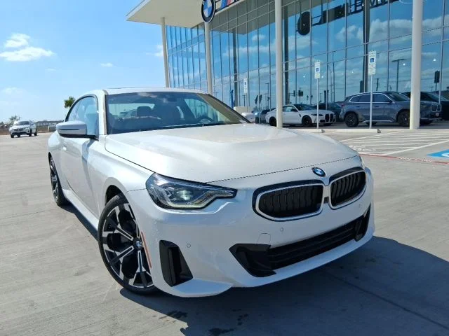2026 BMW 2 Series 230i Coupe's photo