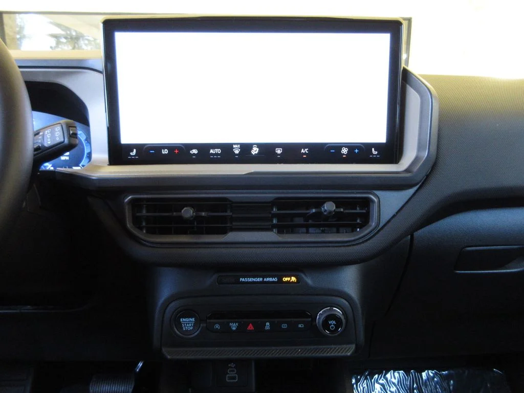 Certified Used 2025 Oxford White Ford Big Bend image 18