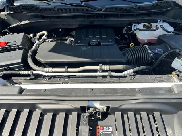 Used 2025 Summit White Chevrolet LT Trail Boss image 28