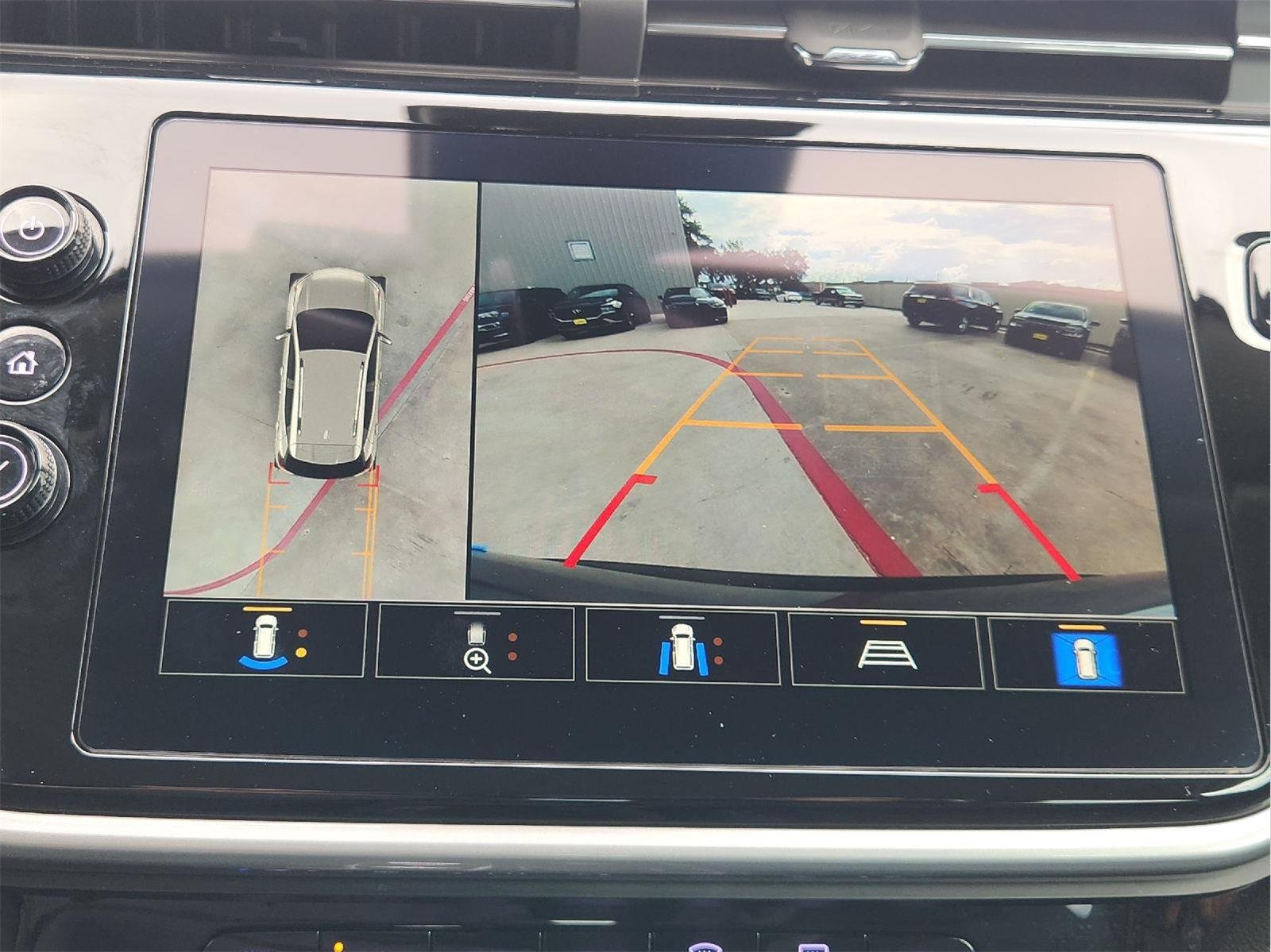 2023 Chevrolet Bolt EUV Premier - Photo 18