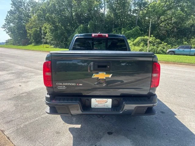 Used 2019 Gray Chevrolet Z71 image 6