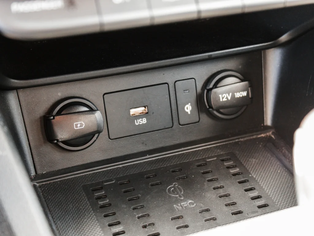 Used 2023 Ecotronic Gray Hyundai SEL image 21