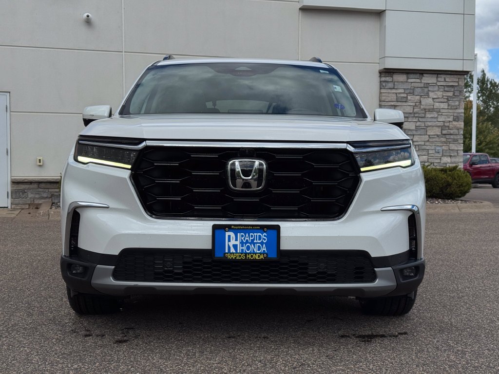 Certified 2023 Honda Pilot Elite with VIN 5FNYG1H86PB005746 for sale in Coon Rapids, Minnesota
