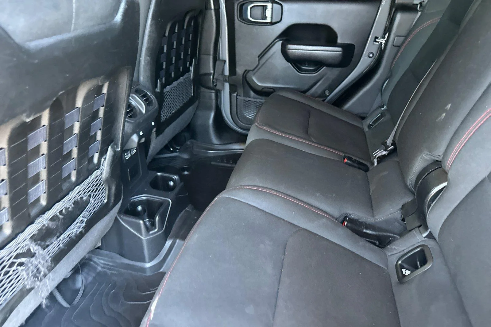 Used 2022 Sting-Gray Clearcoat Jeep Rubicon image 12