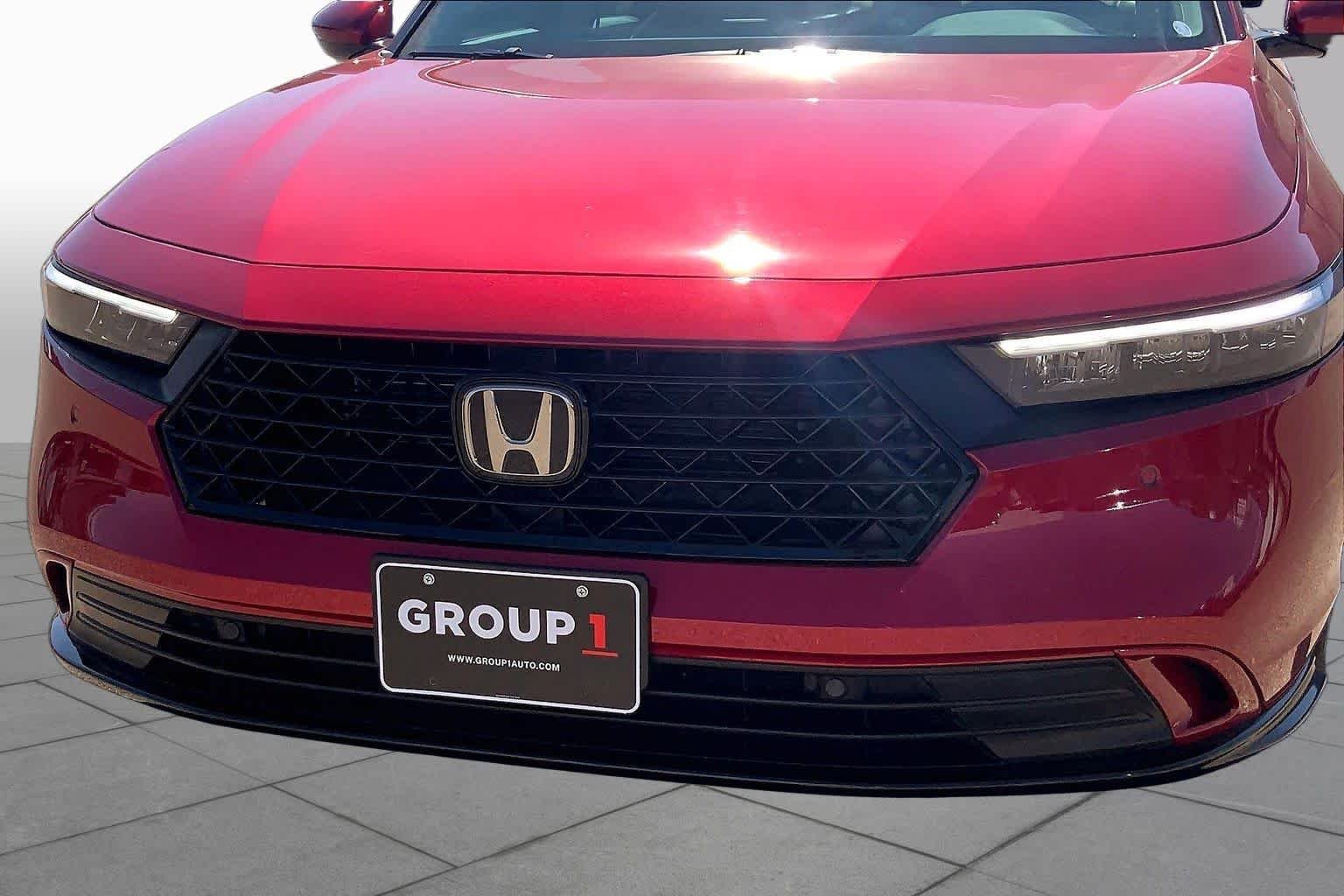 Used 2026 Radiant Red Metallic Honda EX-L image 30
