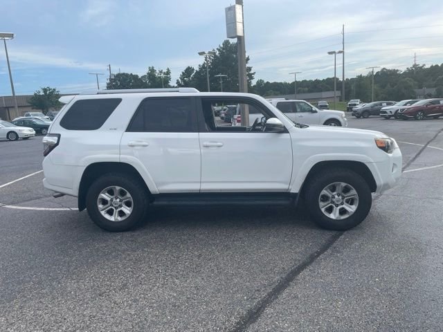 Used 2014 White Toyota SR5 image 2