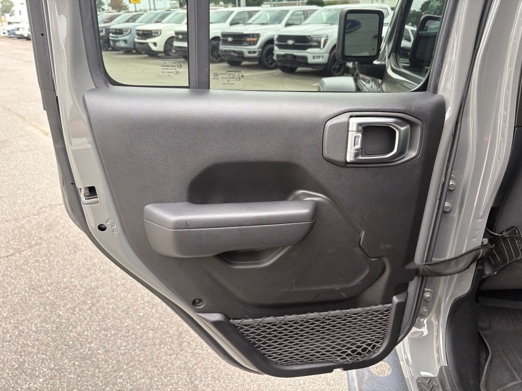 Used 2023 Sting Gray Clearcoat Jeep Rubicon image 16