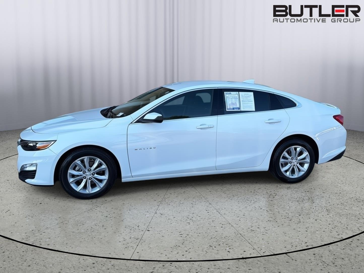 Used 2024 Summit White Chevrolet LT image 3