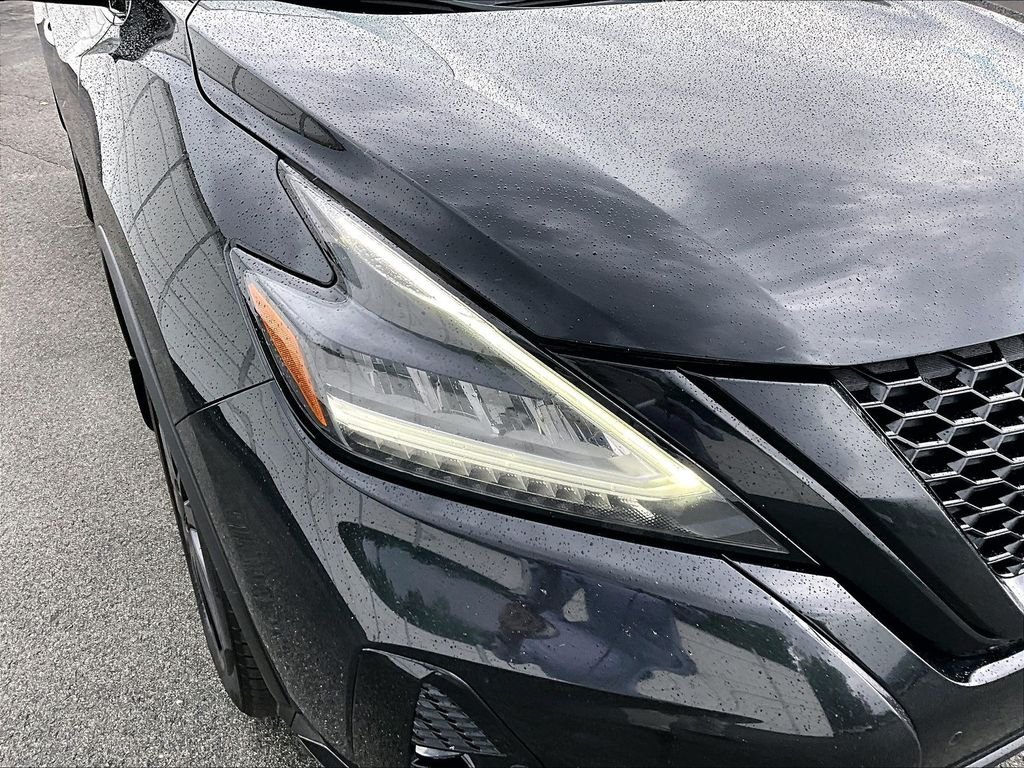 Used 2021 Black Nissan SL image 32