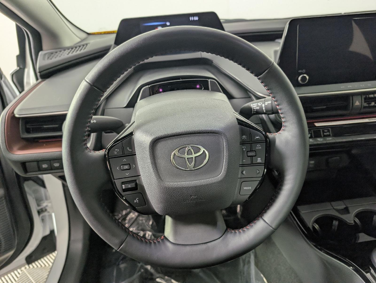 Used 2023 Wind Chill Pearl Toyota XSE image 16