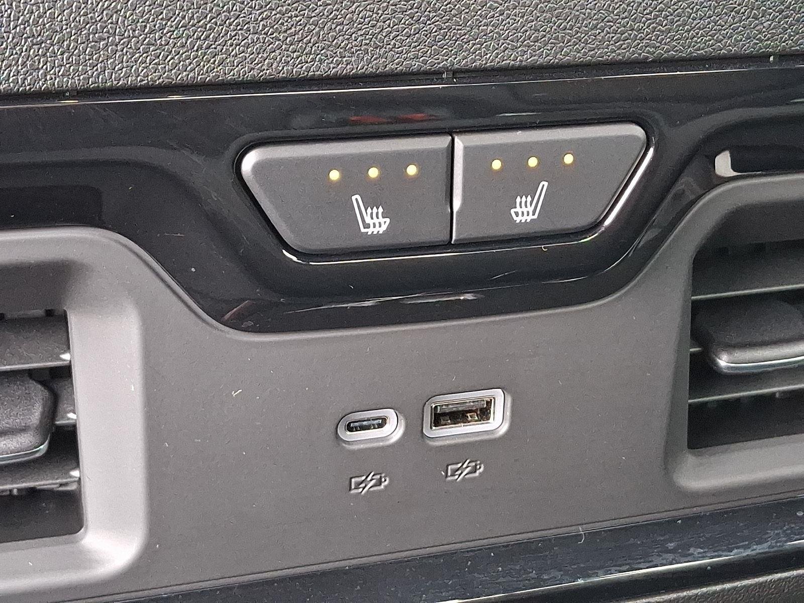 Used 2025 Summit White GMC AT4 image 12