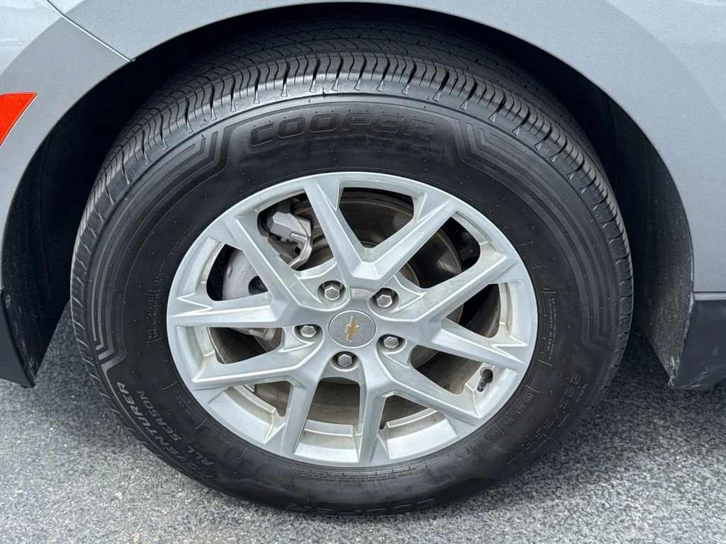 Used 2024 Sterling Gray Metallic Chevrolet LT image 5