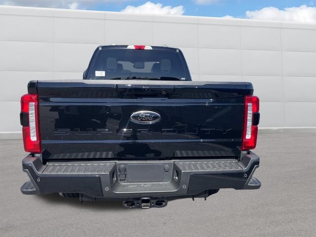 New 2026 Black Ford XLT image 3