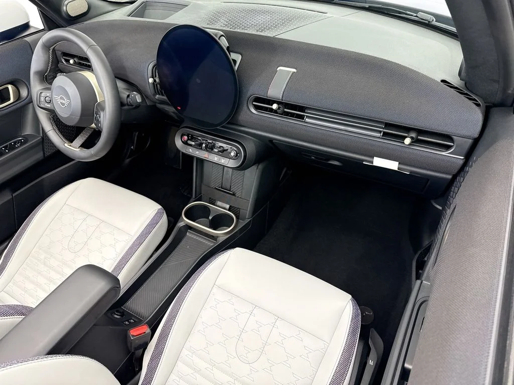 2026 MINI Convertible Base - Photo 19