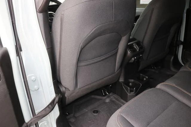 Used 2024 Earl Clearcoat Jeep Sport S image 17