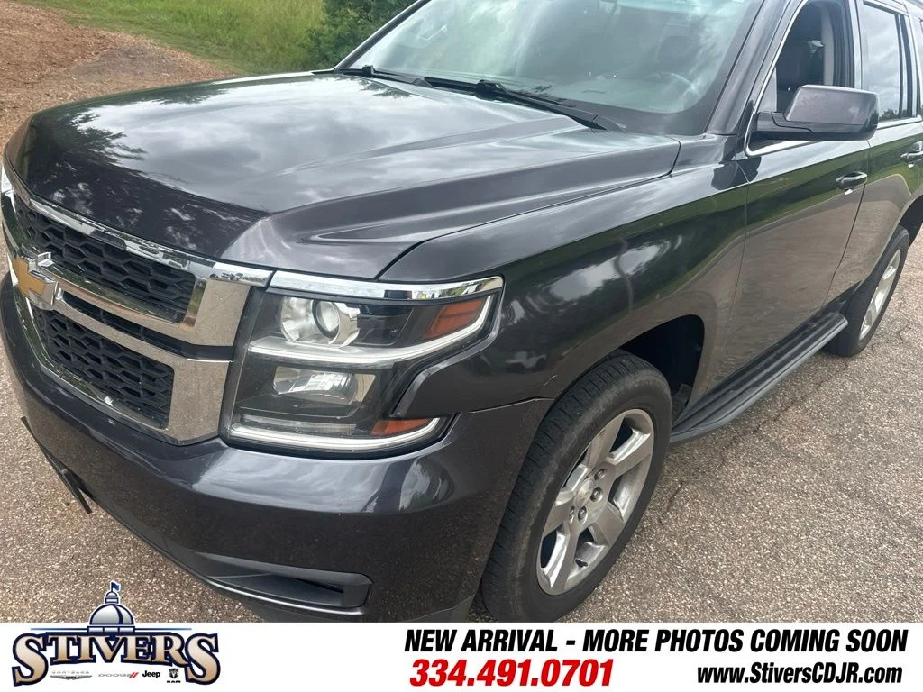 Used 2017 Gray Chevrolet LT image 4
