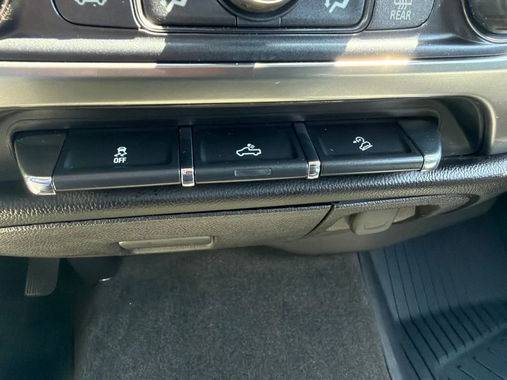 Used 2018 Red Tintcoat Chevrolet LT image 24