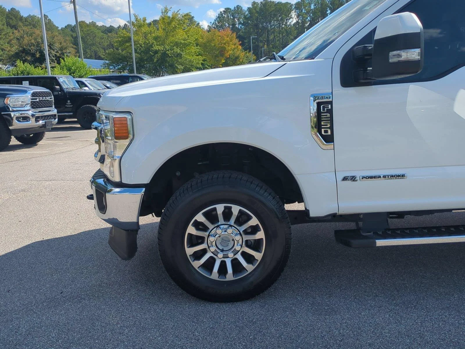 Used 2021 Oxford White Ford Lariat image 10