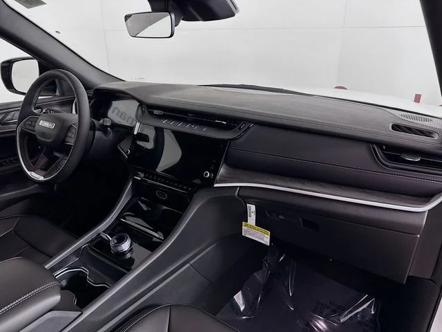 New 2026 White Jeep Limited image 28