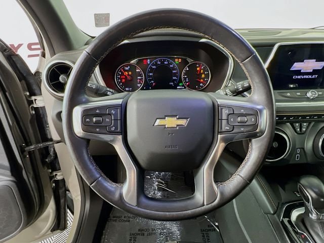 Used 2021 Gray Chevrolet Premier image 12