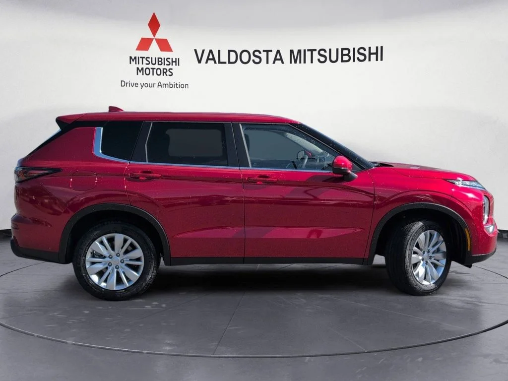 New 2026 Red Mitsubishi ES image 3