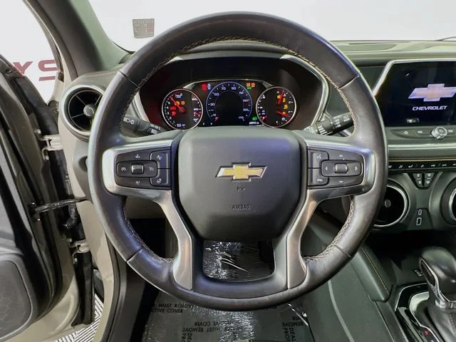Used 2021 Gray Chevrolet Premier image 12