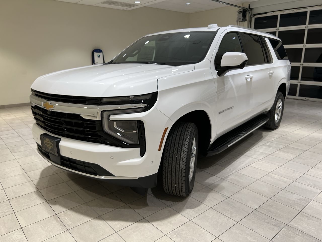 2025 Chevrolet Suburban LS