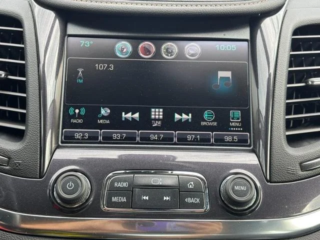 Used 2016 Heather Gray Metallic Chevrolet  image 21