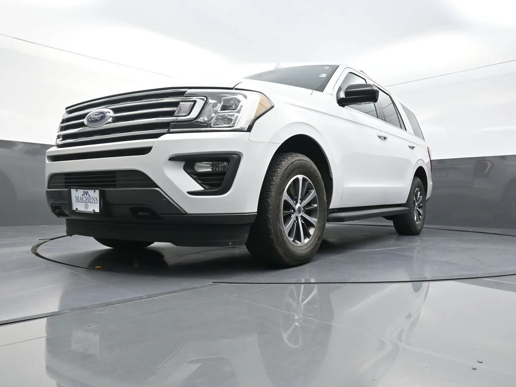 Used 2020 White Ford XL image 25