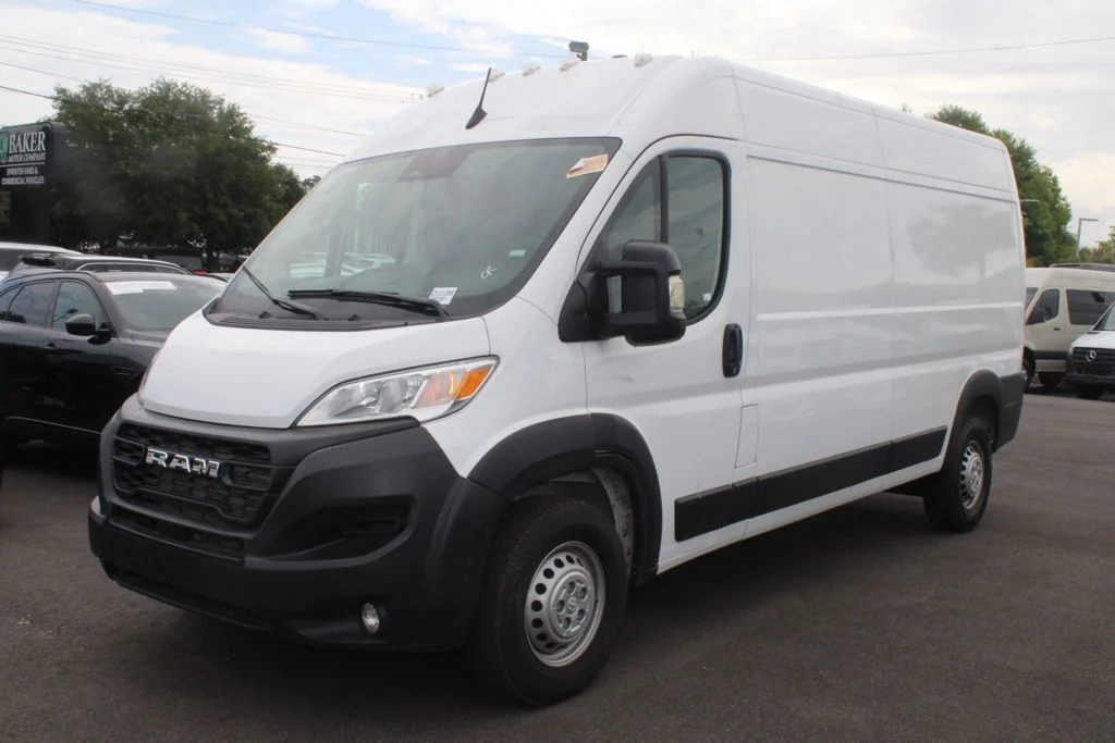 Used 2025 White Ram High Roof image 2