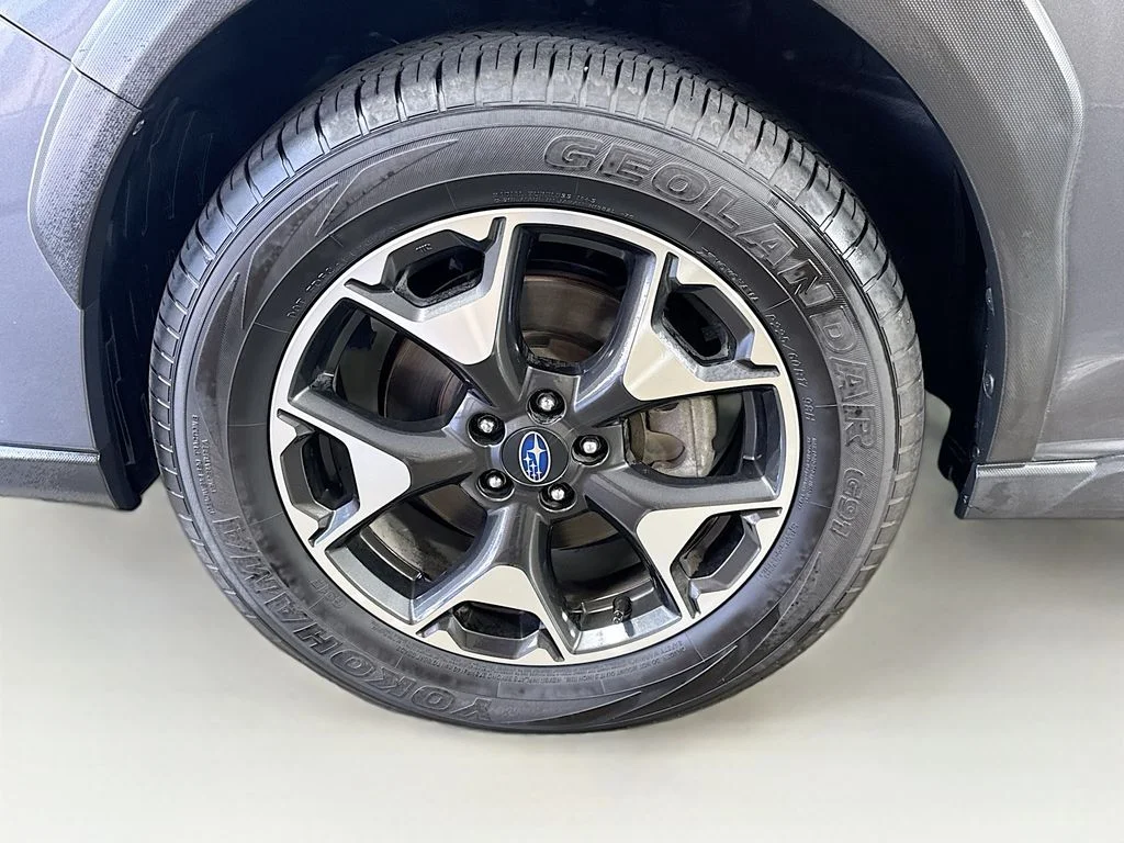 Used 2020 Gray Subaru Premium image 39