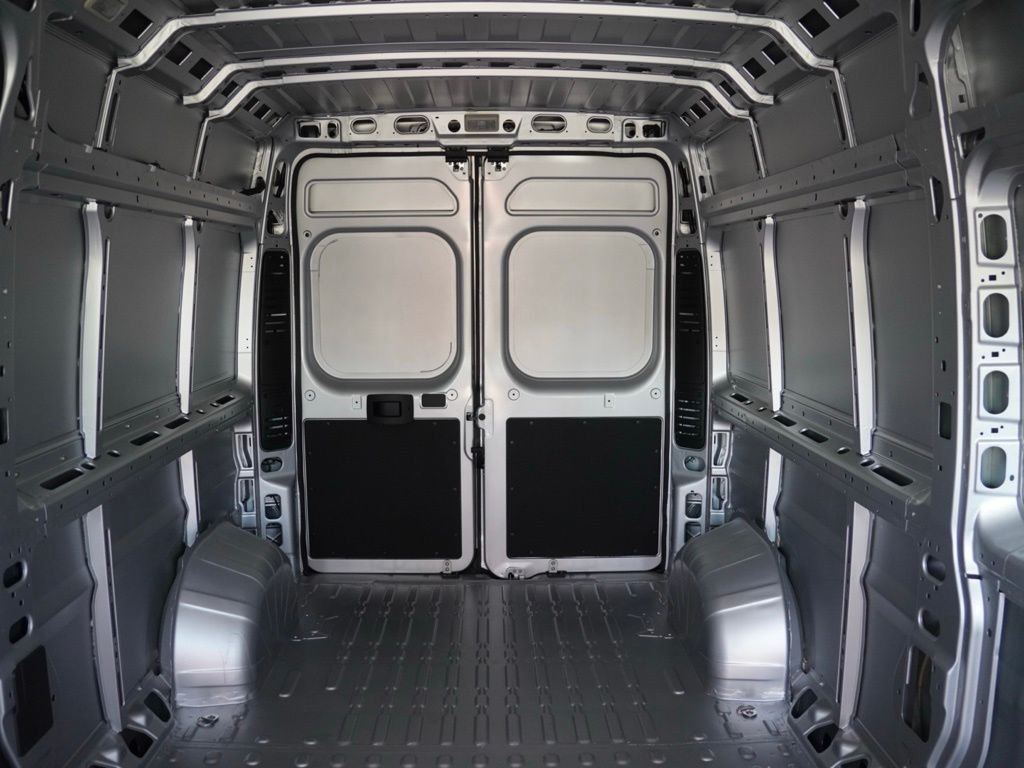 New 2026 Bright Silver Metallic Clear-Coat Exterior Paint RAM High Roof image 19