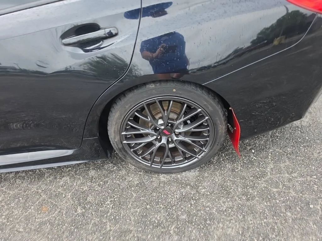 Used 2016  Subaru Base image 13