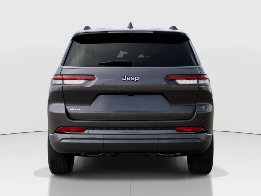 New 2026 Baltic Gray Metallic Clear-Coat Exterior Paint Jeep Limited Reserve image 8