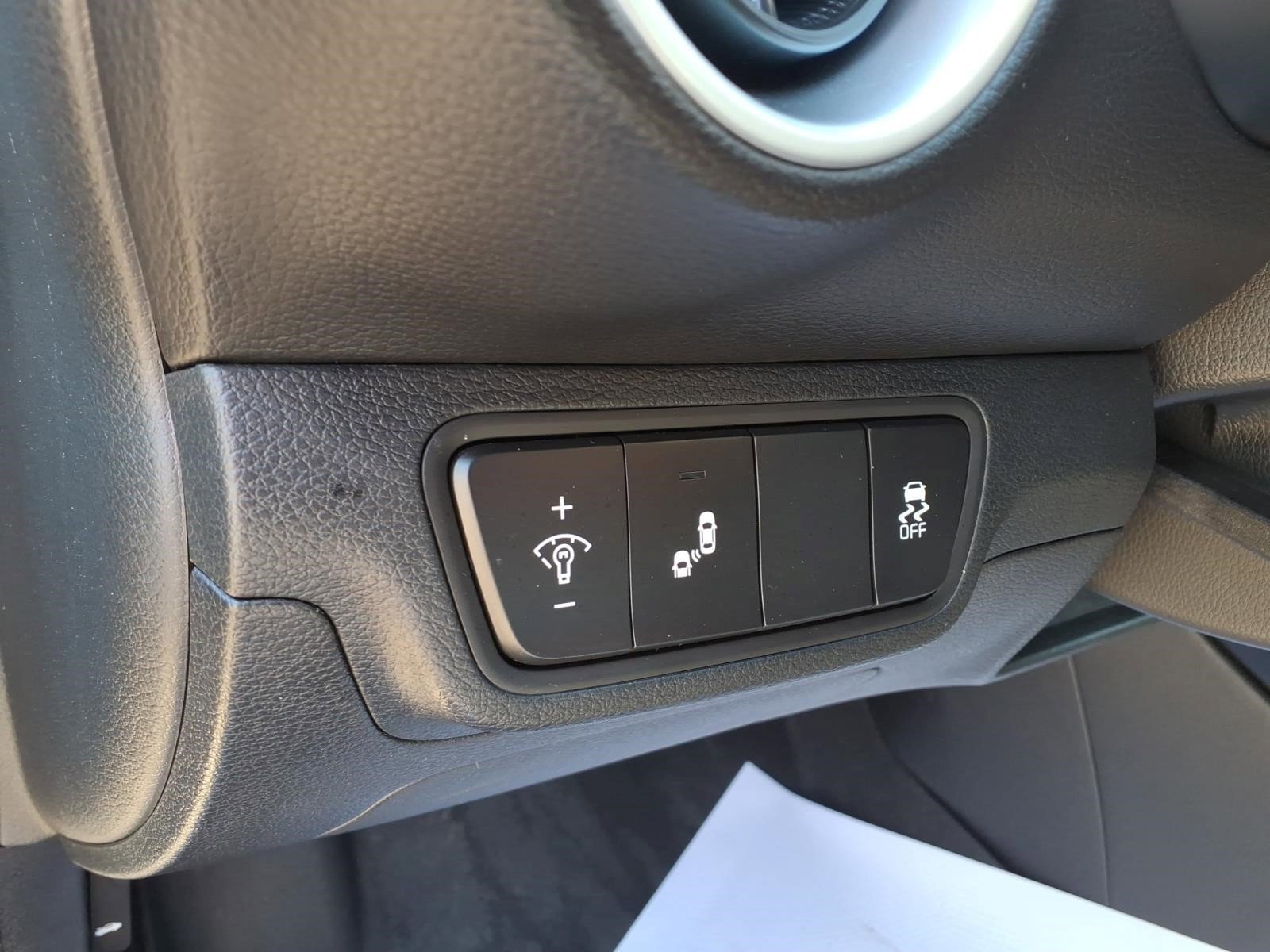 Used 2024 Sporty Blue Spb Kia GT-Line image 18