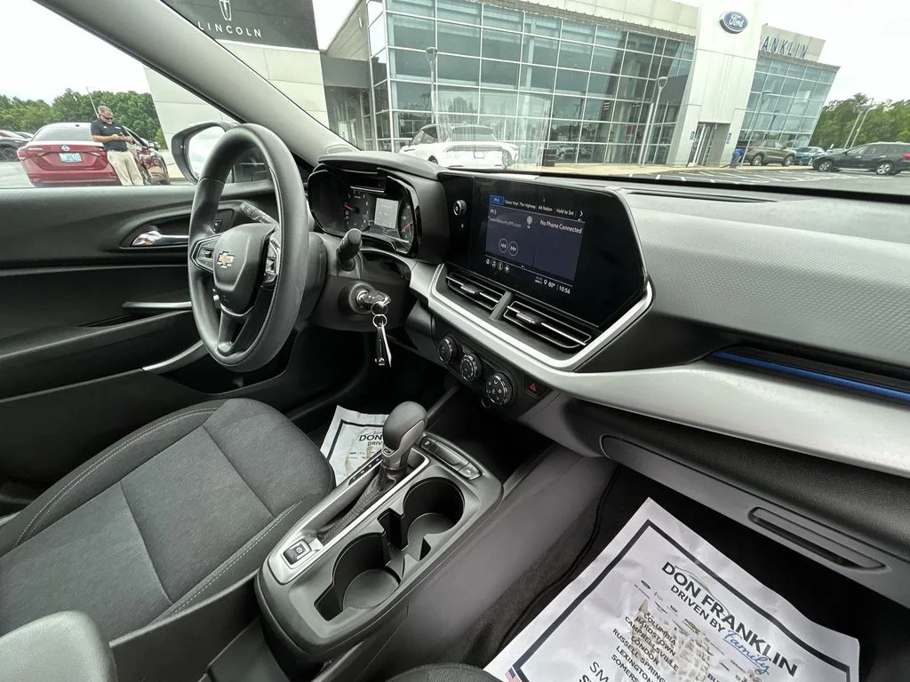 Used 2024 White Chevrolet LS image 11