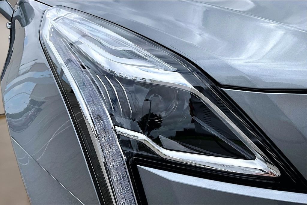 Used 2025 Silver Cadillac Premium Luxury image 31