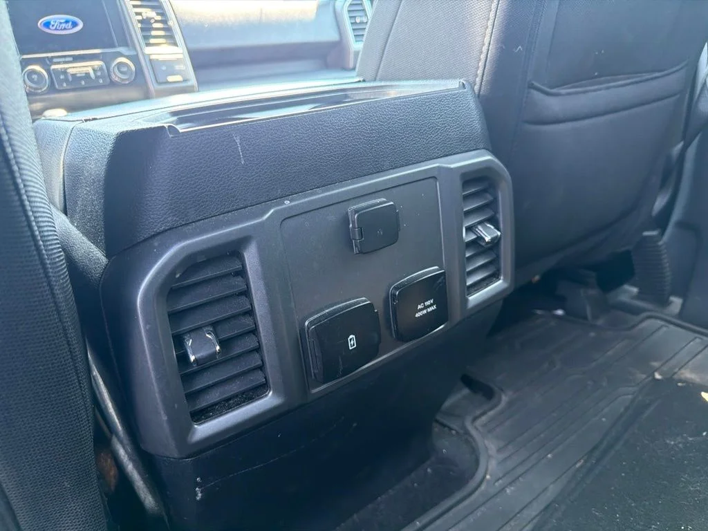 Used 2020 Black Ford XLT image 22