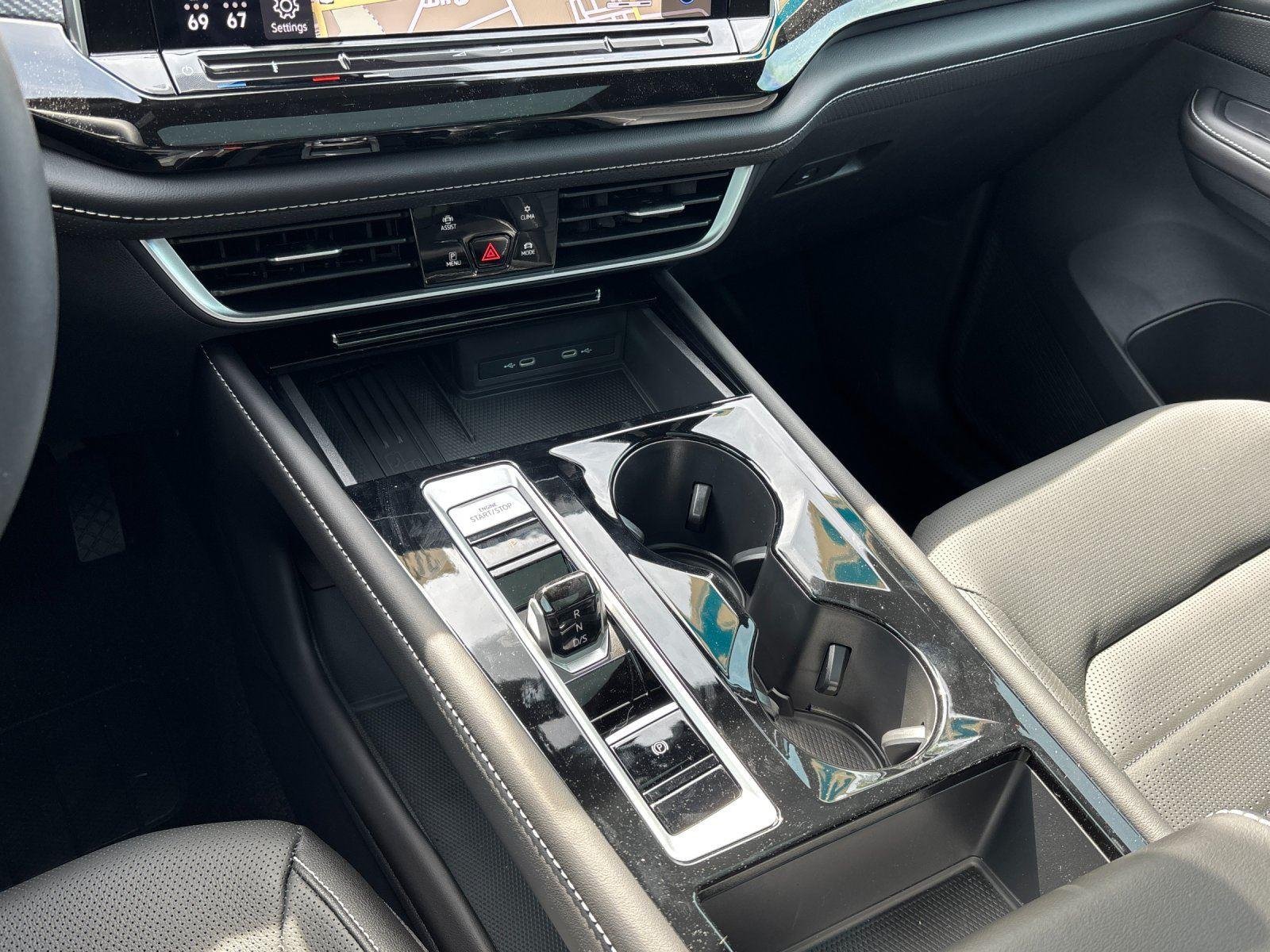 2025 Volkswagen Atlas Cross Sport SEL - Photo 27