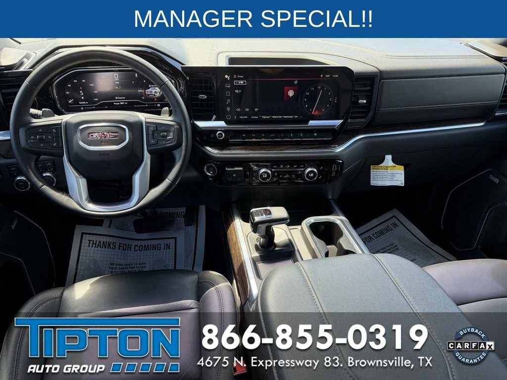 Used 2024 White GMC Elevation image 10