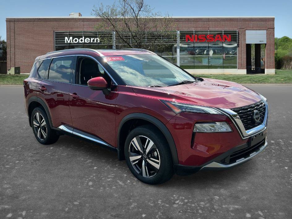 Used 2023 Scarlet Ember Tintcoat Nissan SL image 5