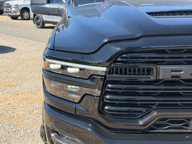 New 2026 Diamond Black Crystal Pearl-Coat Exterior Paint RAM Laramie image 5