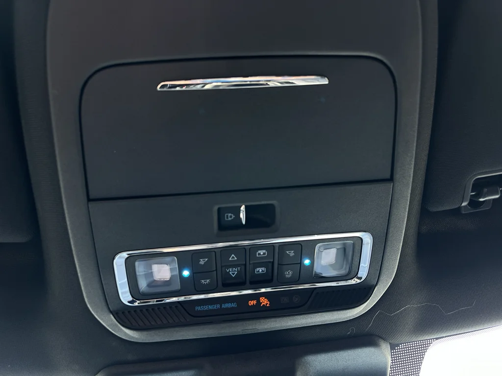 Certified Used 2025 Space White Metallic Ford LARIAT image 23