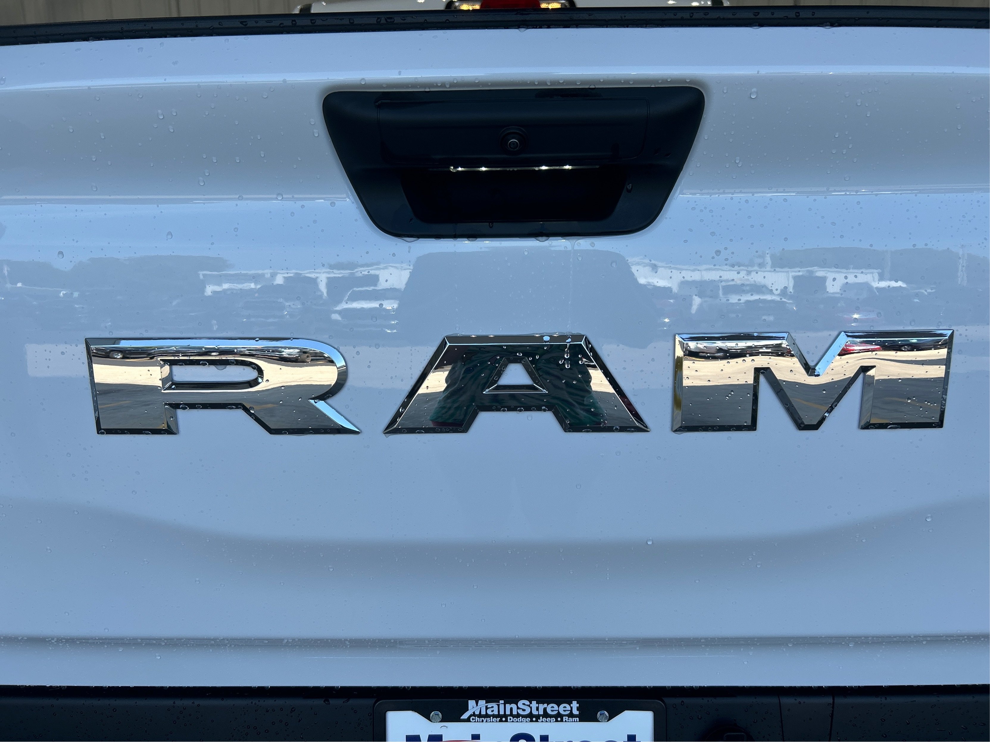 New 2026 Bright White Clearcoat RAM Tradesman image 23