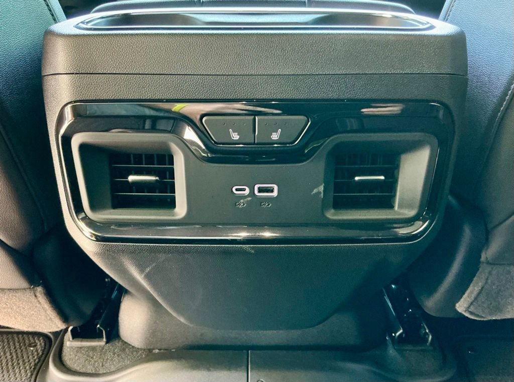 2026 GMC Sierra 2500HD AT4 - Photo 31