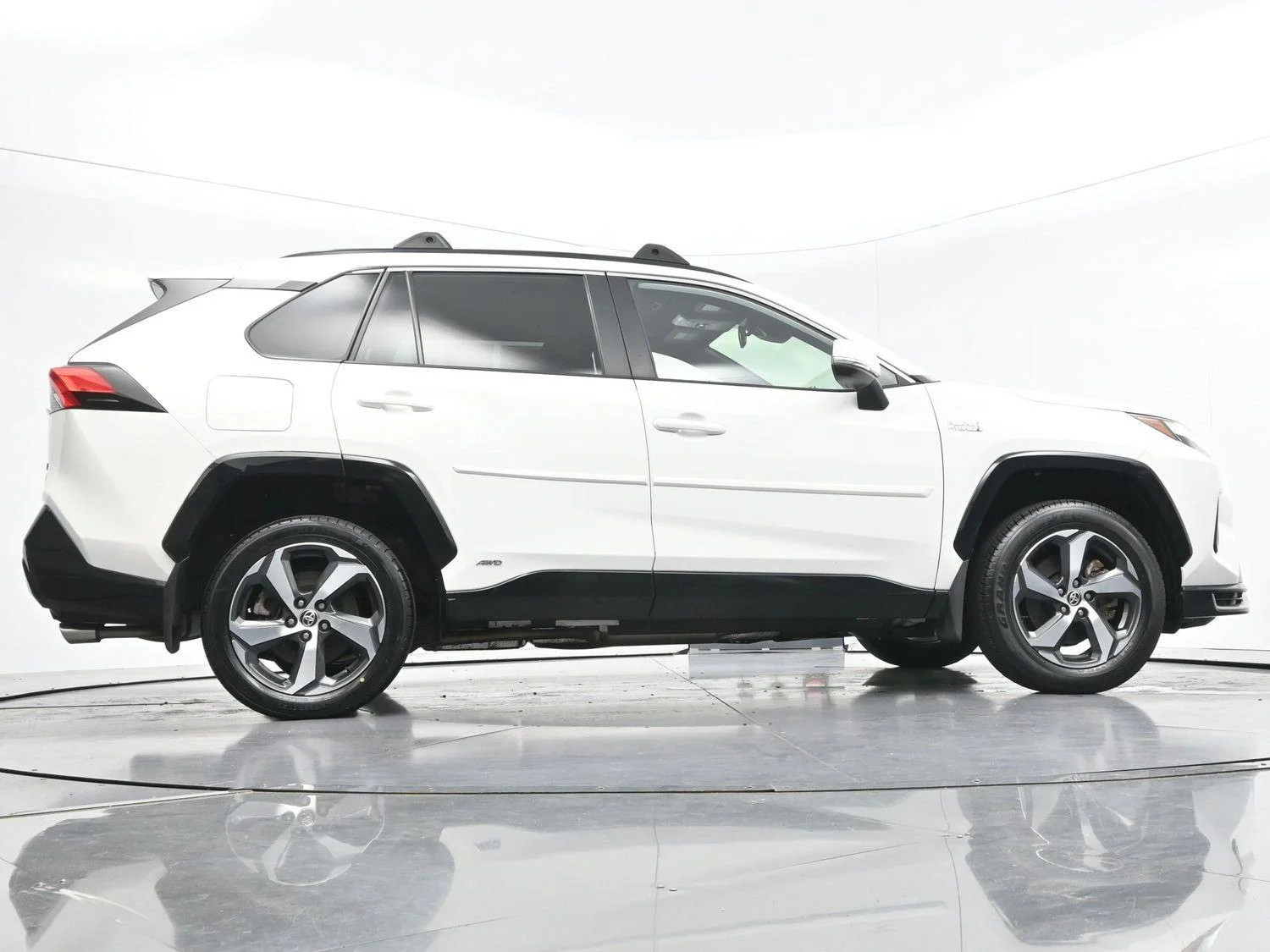 Used 2024 Ice Cap Toyota SE image 51