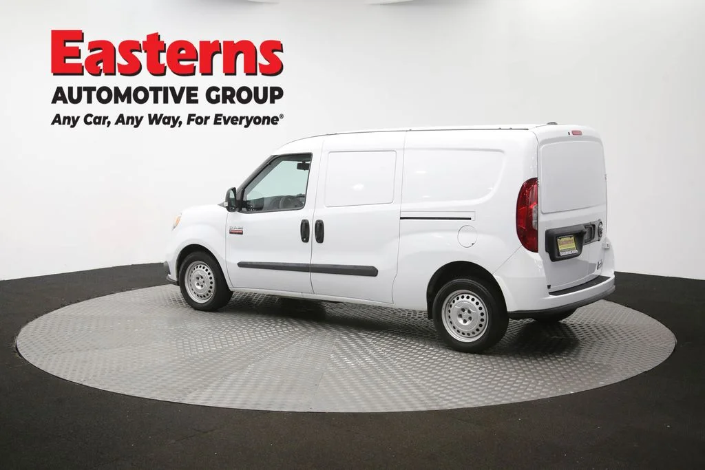 Used 2022 White Ram Base image 60