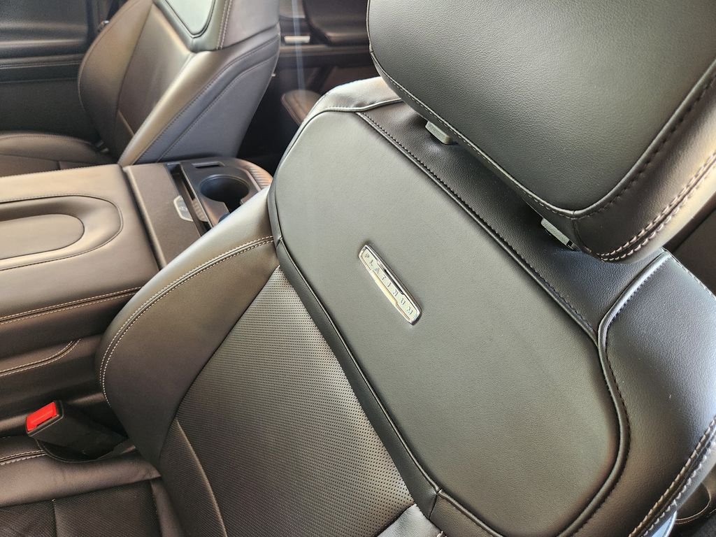 Used 2025 Oxford White Ford Platinum image 25