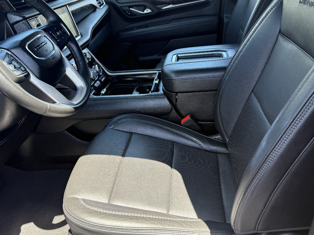 2023 GMC Yukon XL Denali - Photo 12
