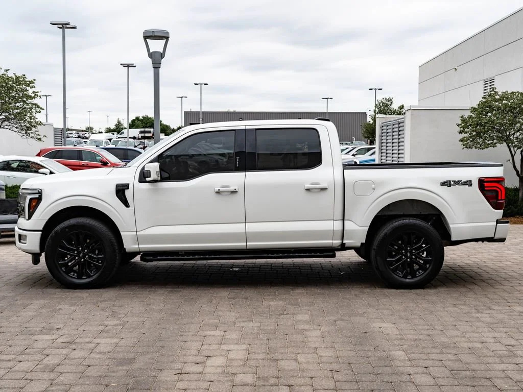 Used 2024 Star White Metallic Tri-Coat Ford LARIAT image 5